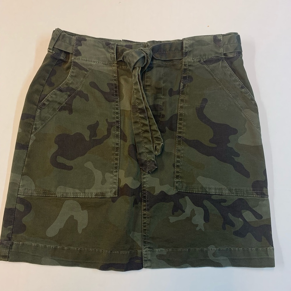 Sanctuary Camo mini skirt, size 24 XXS
